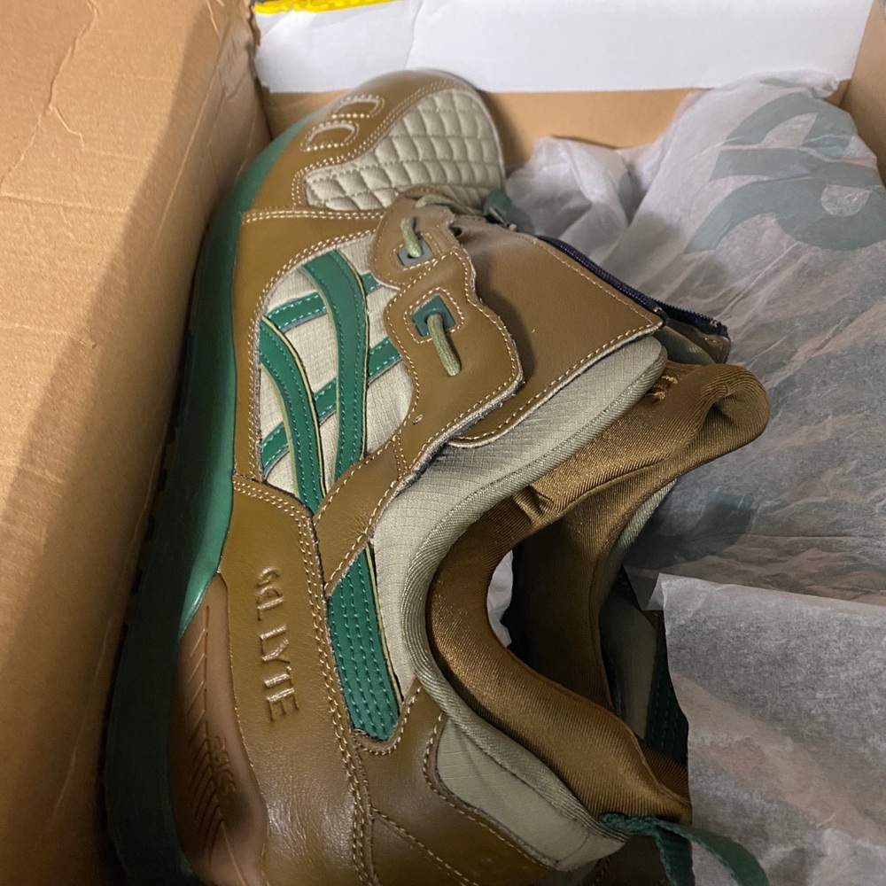 Acics Gel Lyte size 13 Brand new w/box